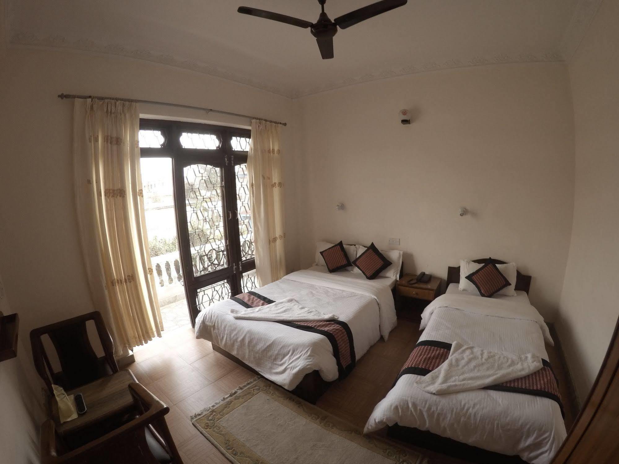 Hotel Dream Pokhara Exterior photo